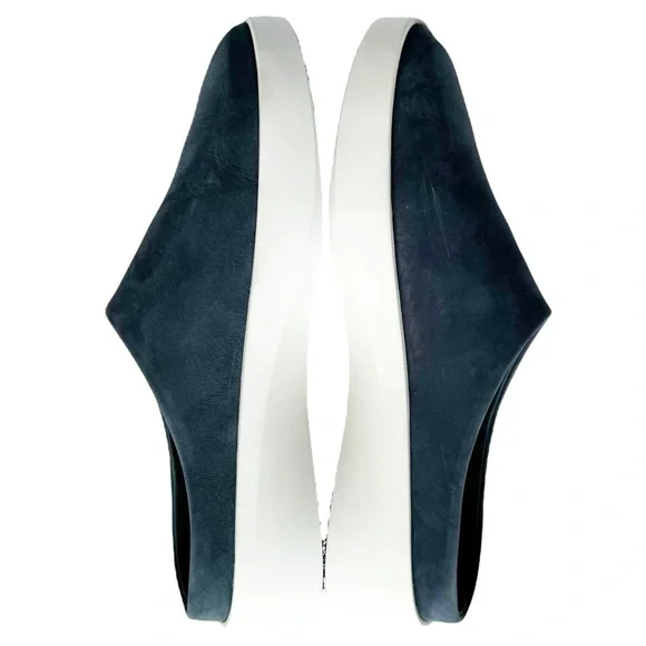 Wolf and Shepherd Cruise Mule in Navy | 7 (38.5) - Picture 5 of 11